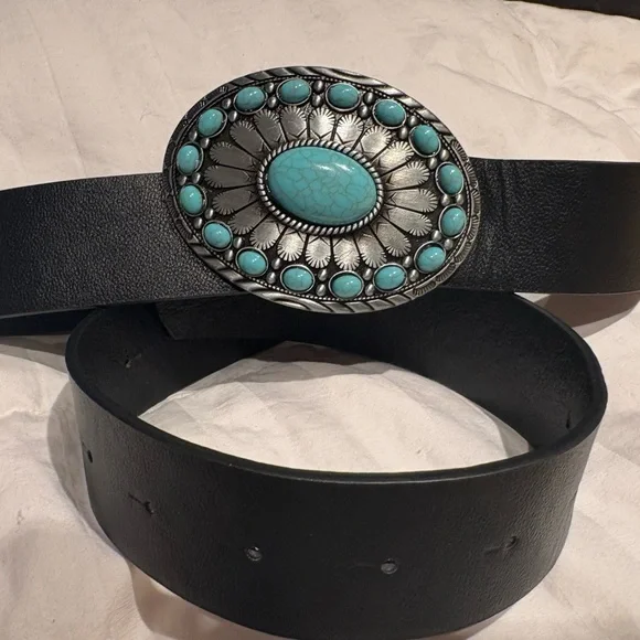 Western Brushed Silver Turquoise Belt 💙🤠 Black Adjusts to 36” - Picture 7 of 7